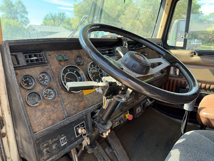 1994-kenworth-t600-image-61