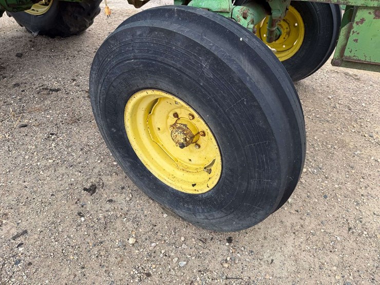 john-deere-4020-image-28
