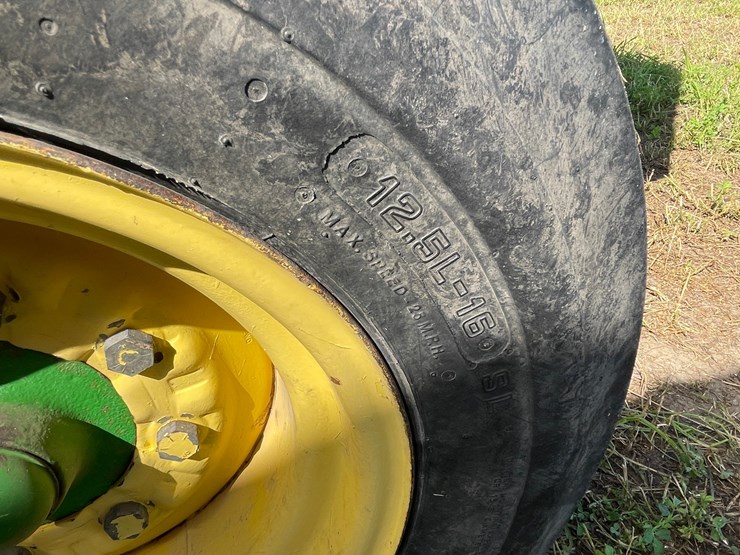 john-deere-1075-image-24