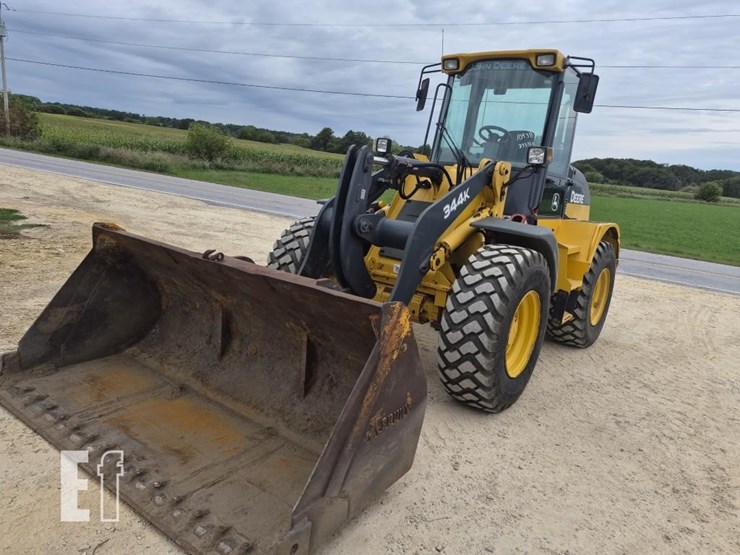 2016-deere-344k-image-6