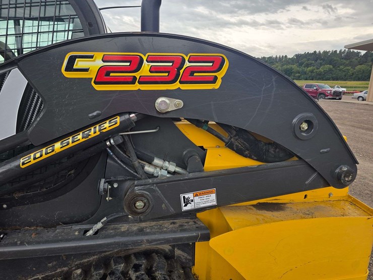 new-holland-c232-image-18