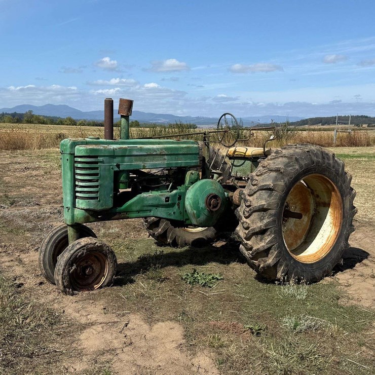 JOHN DEERE A