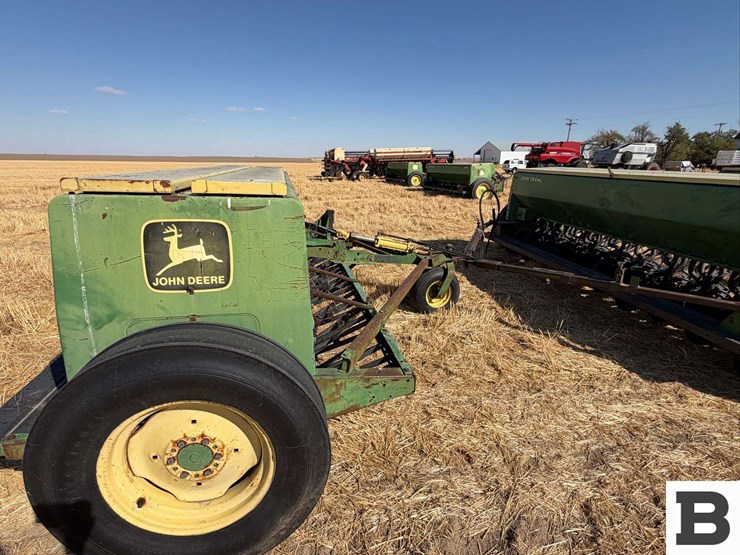 john-deere-8350-image-33