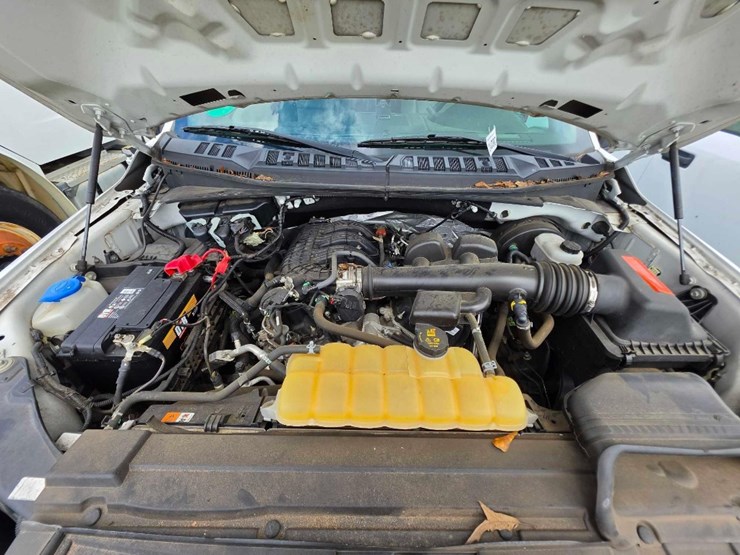 2019-ford-f150-xl-image-16