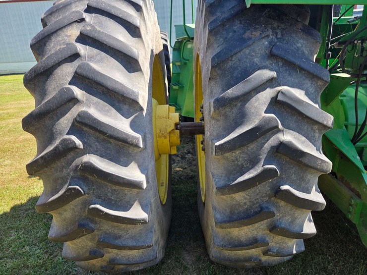 1992-john-deere-8760-image-10