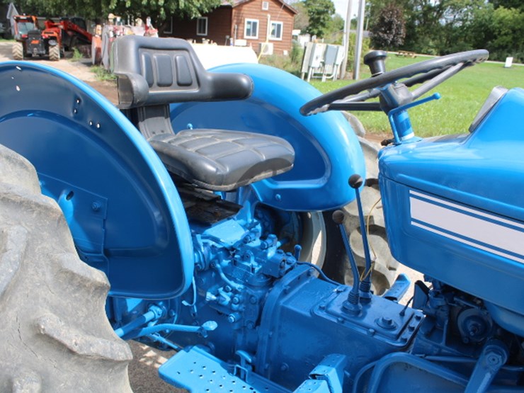 ford-3000-image-14