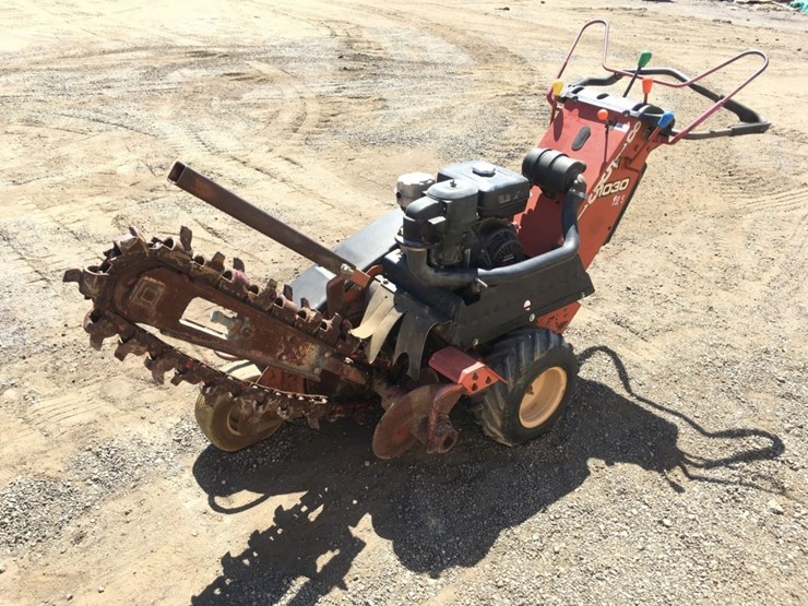 2006-ditch-witch-1030-image-2