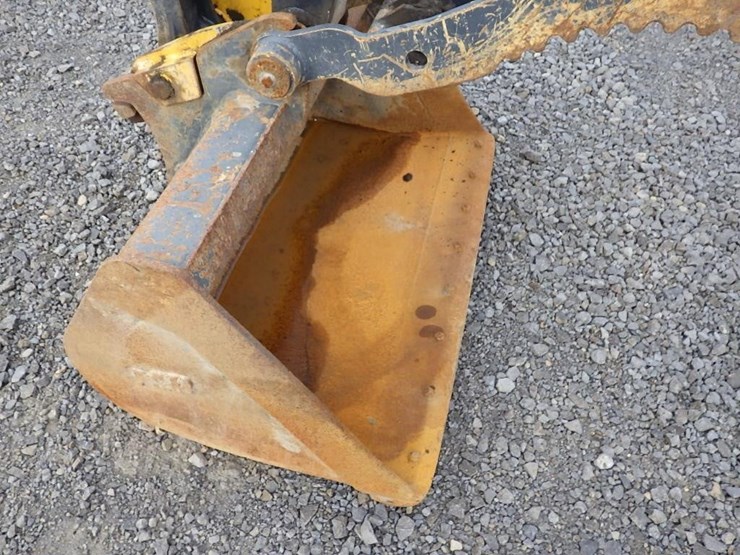 2023-deere-60g-image-10