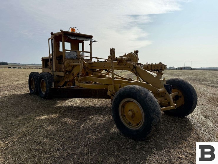 caterpillar-12-image-7