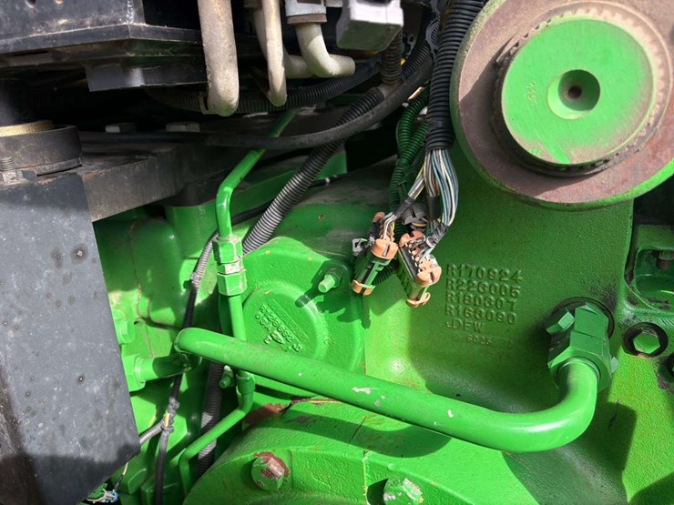 2006-john-deere-8430t-image-22