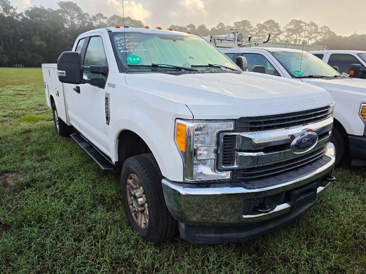 2017-ford-f250-image-1