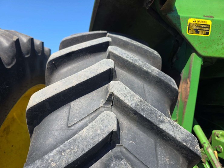 1977-john-deere-4430-image-37