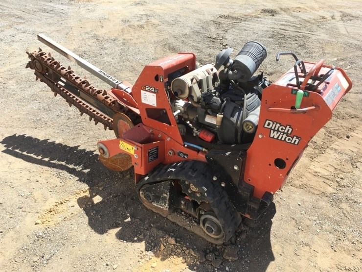 2021-ditch-witch-c24x-image-3