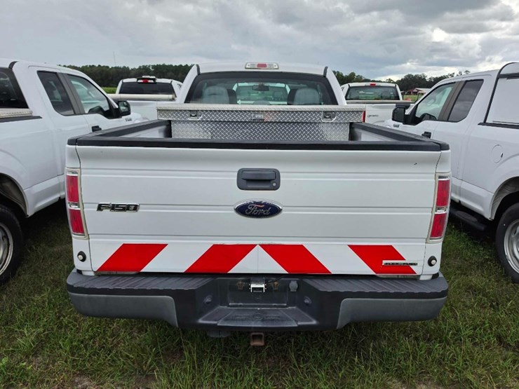 2014-ford-f150-xl-image-6