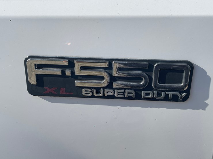 2002-ford-f550-xl-image-22