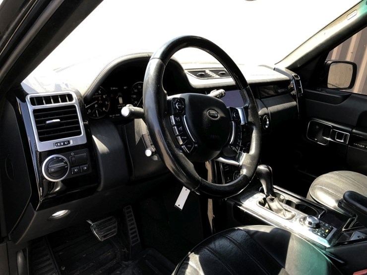 2012-land-rover-range-rover-image-10