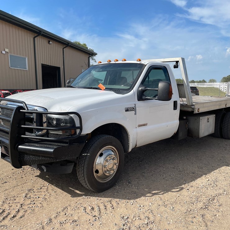 2003 FORD F550