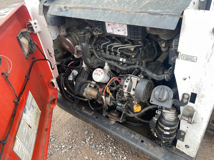 bobcat-t590-image-15
