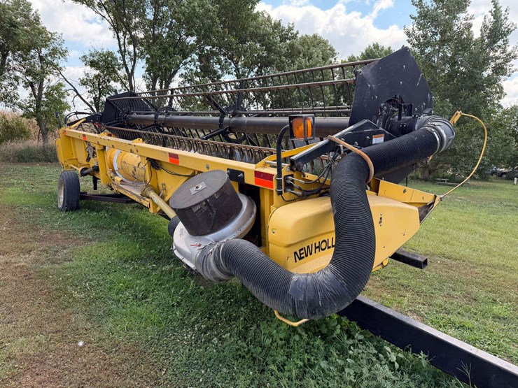 new-holland-73c-image-3
