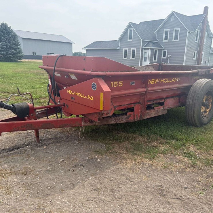 NEW HOLLAND 155