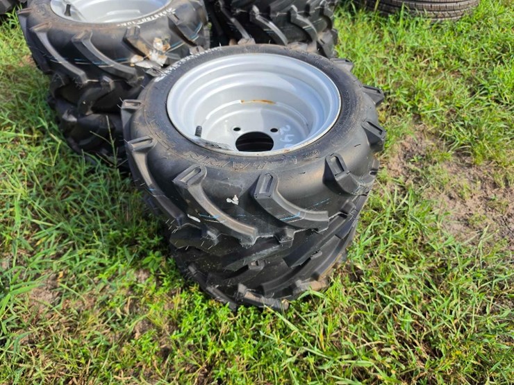 244---2-lawn-trac-18x8.50-10nhs-image-1