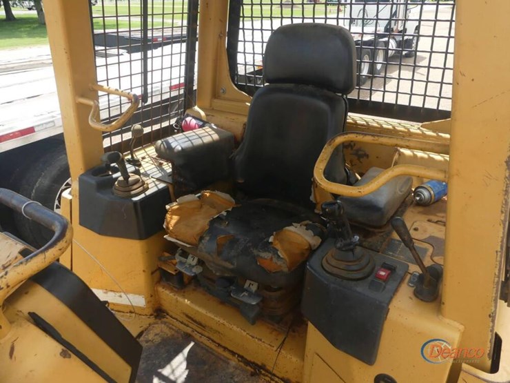 2004-caterpillar-d5g-image-12