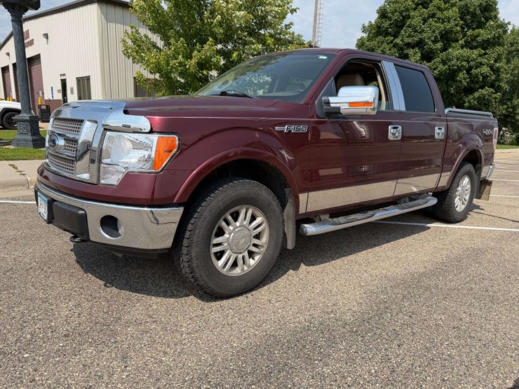 2010-ford-f150-lariat-image-2