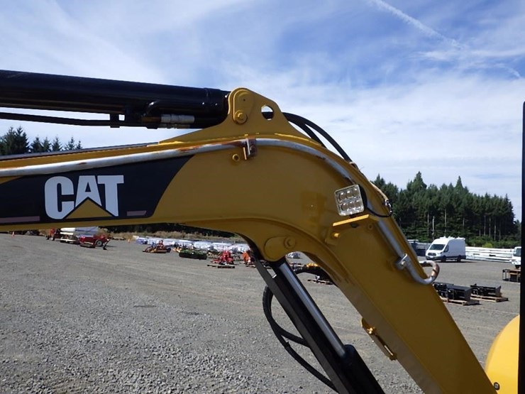 caterpillar-303-image-13