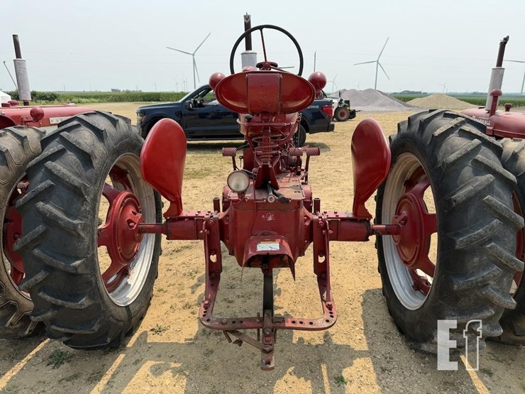 1952-farmall-super-m-image-6