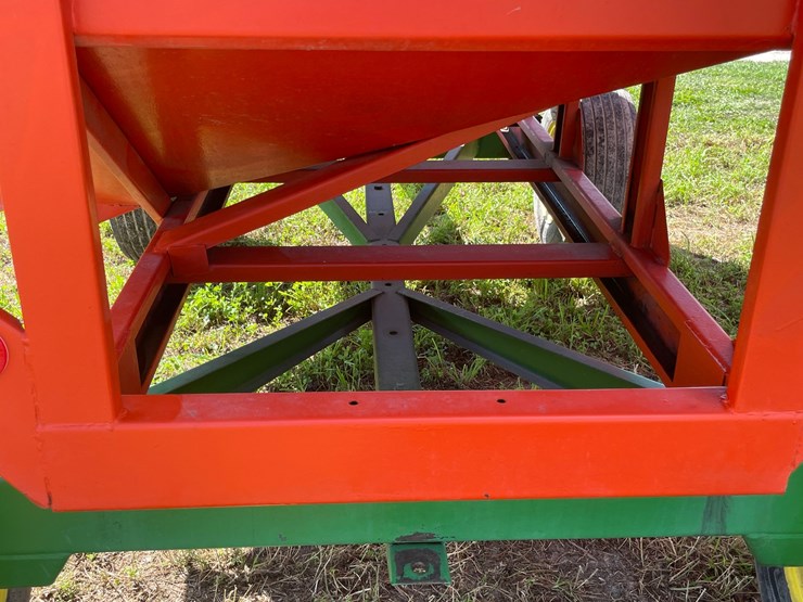john-deere-1075-image-26