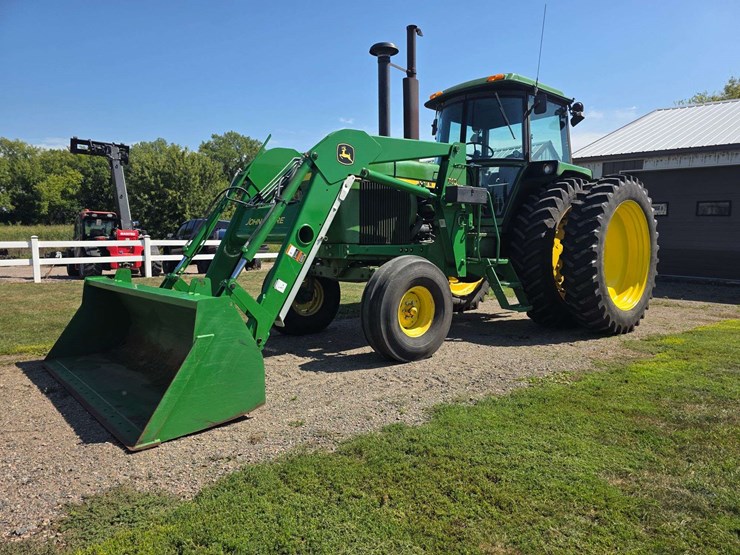 1977-john-deere-4430-image-1