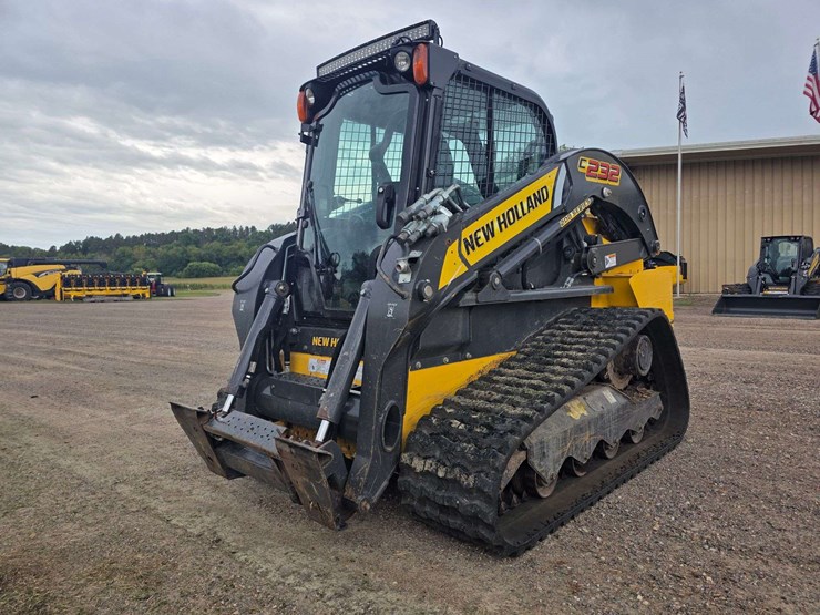 new-holland-c232-image-1