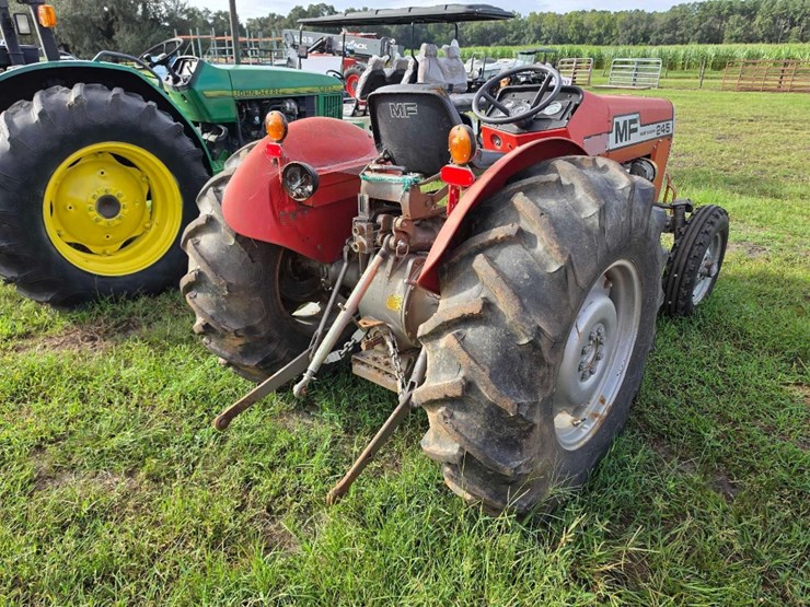 massey-ferguson-245-image-4