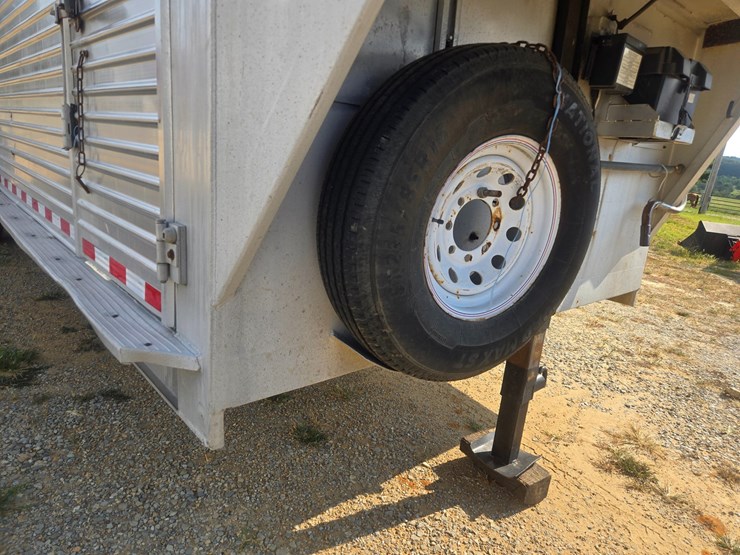 #26361-•-1995-30'-featherlite-trailer-image-15