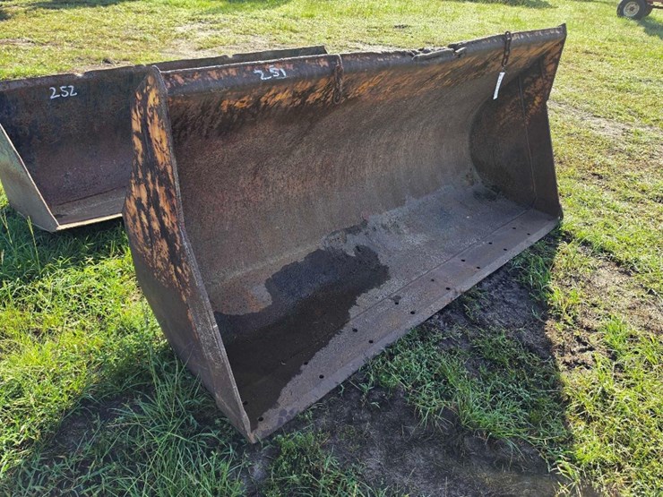 251---94"-hd-utility-bucket-image-1