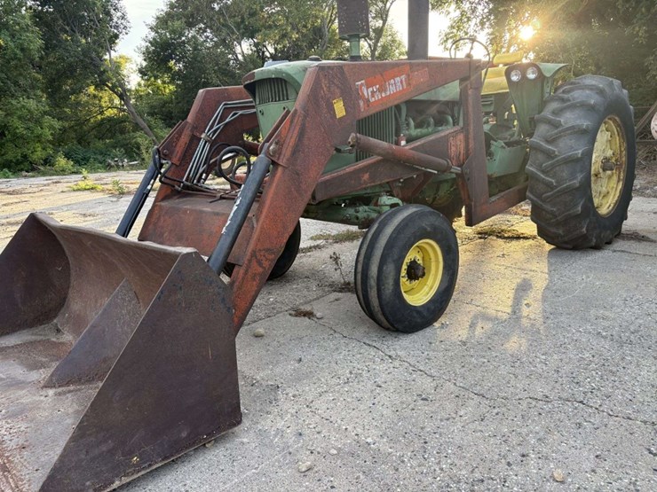 john-deere-4010-image-1