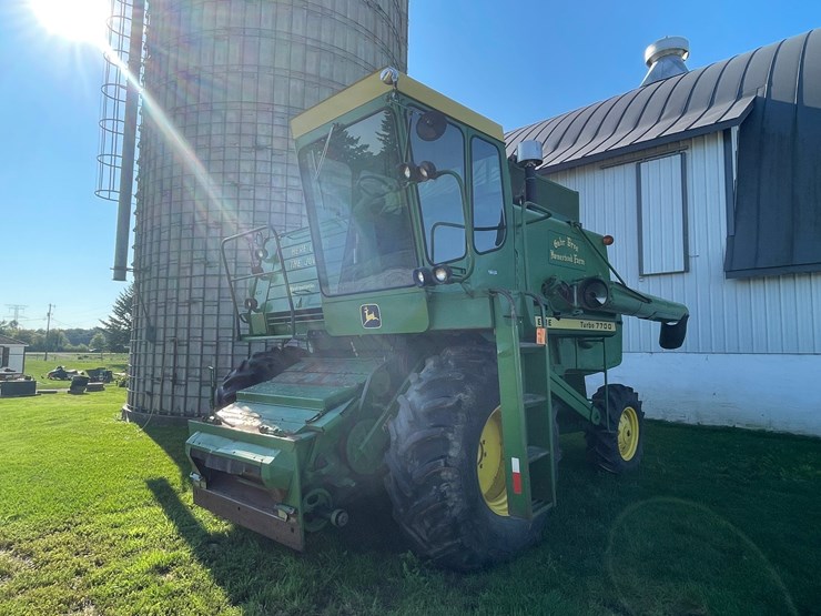 1978-john-deere-7700-image-1