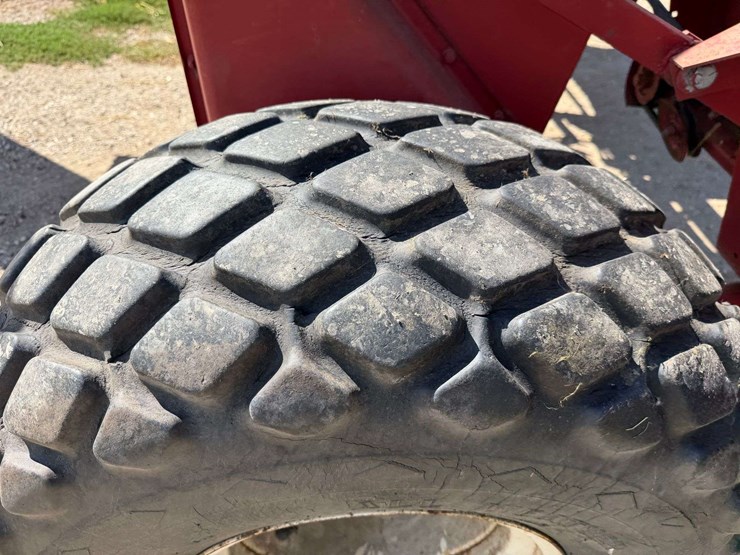 case-ih-230-image-29