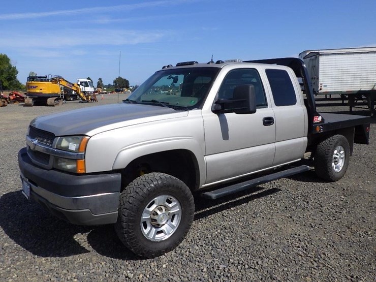 2004-chevrolet-2500hd-image-1