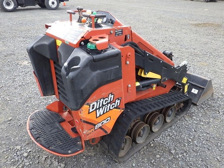 2021-ditch-witch-sk800-image-5