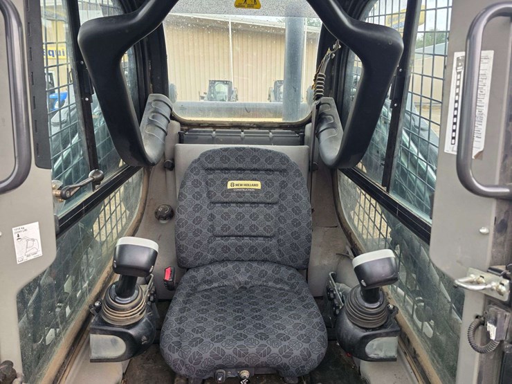 new-holland-c232-image-34