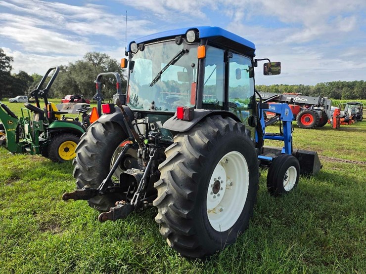 223---new-holland-tn70da-utility-tractor-image-6