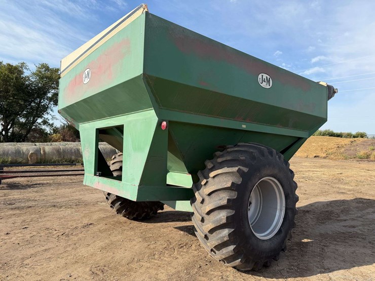 j&m-675-image-5