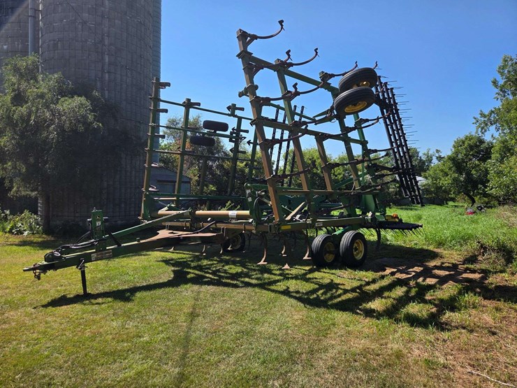 john-deere-2210-image-23
