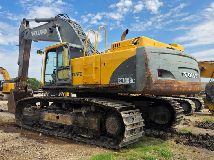 2006-volvo-ec700b-image-3