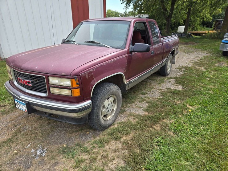 1995-gmc-1500-image-1