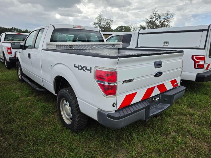 2014-ford-f150-xl-image-4
