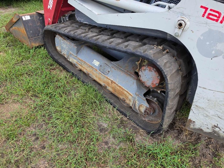 2022-takeuchi-tl8r2-image-7
