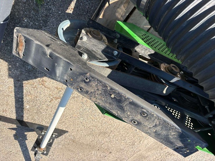 john-deere-630f-image-21