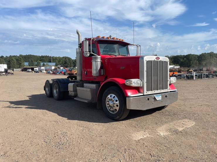 2012-peterbilt-388-image-7